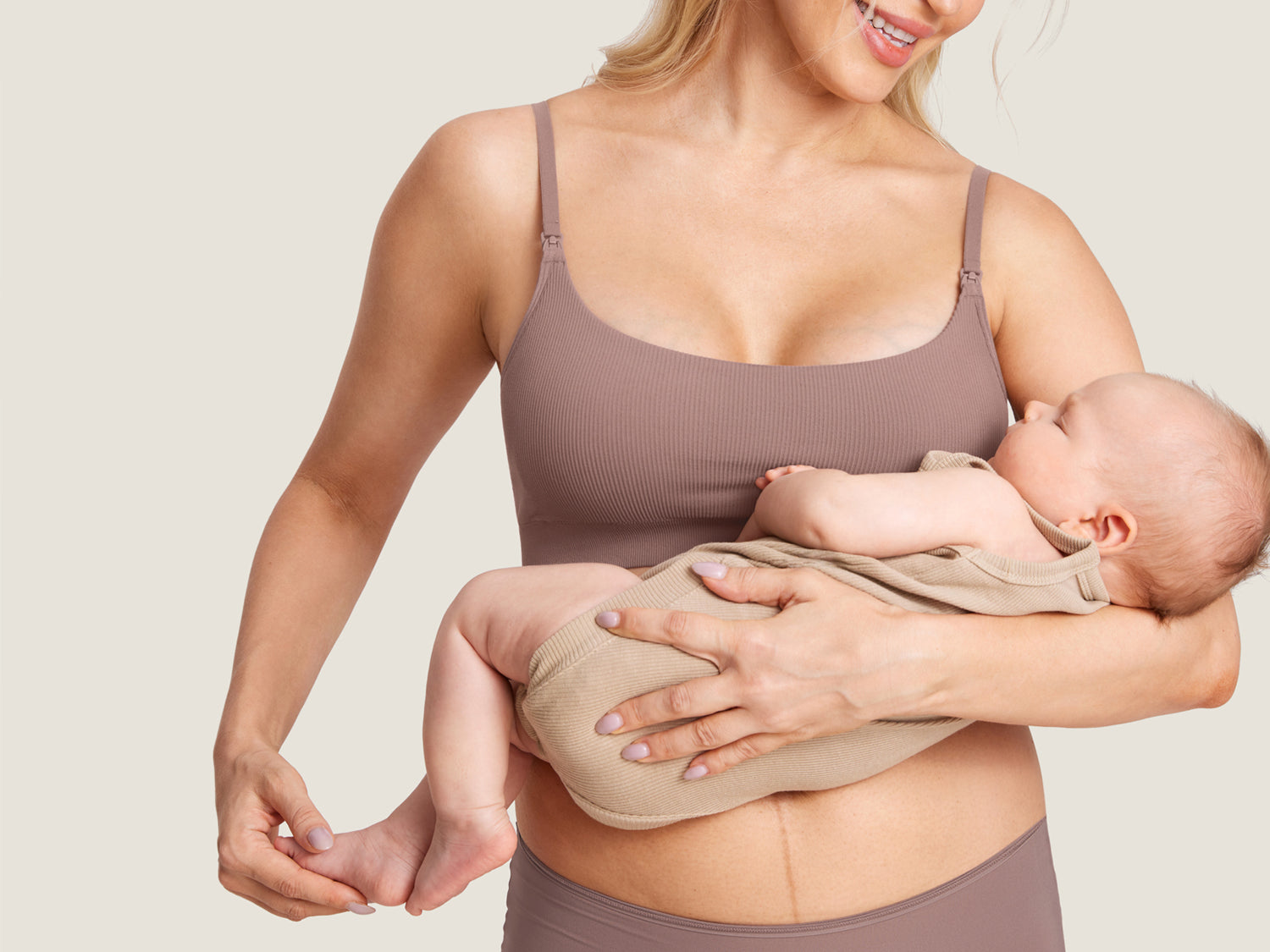 Women's Ribbed Scoop Nursing Bralette Warm Beige