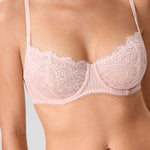 Women's Lace Balconette Underwire Bra Gentle Rose @model_info:ESA2